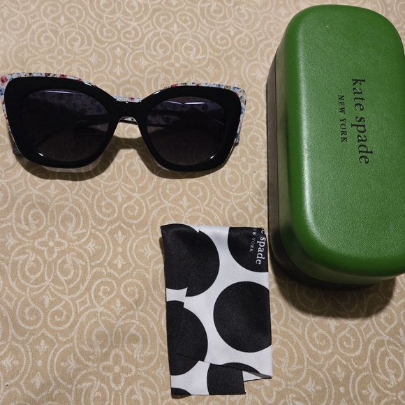 Kate Spade Floral Sunglasses with Case - Picture 9 of 11
